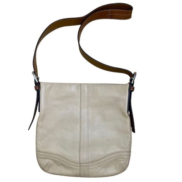 Coach Handbags - COACH BEIGE # k0782-f10938 ZIPPER OPEN LADIES LEATHER PURSE - SHOULDER BAG Tan‎